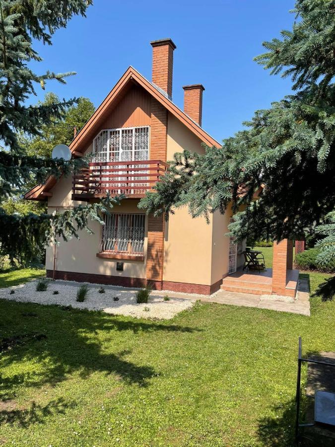 Chill Apartman Orosháza Exterior foto
